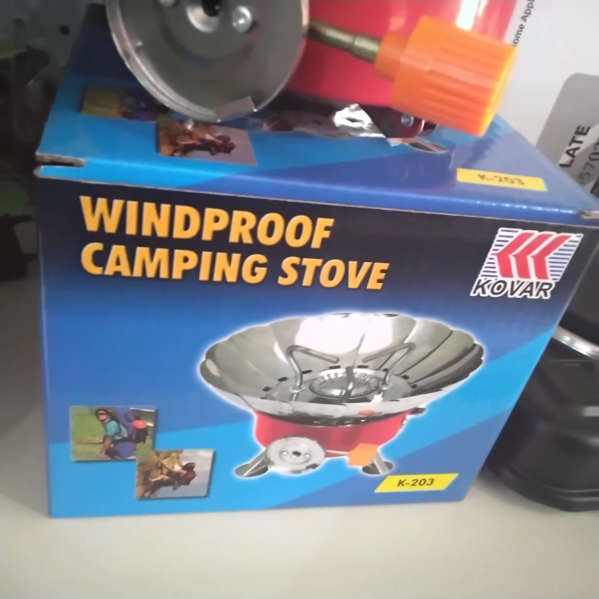 Winproof camping stove