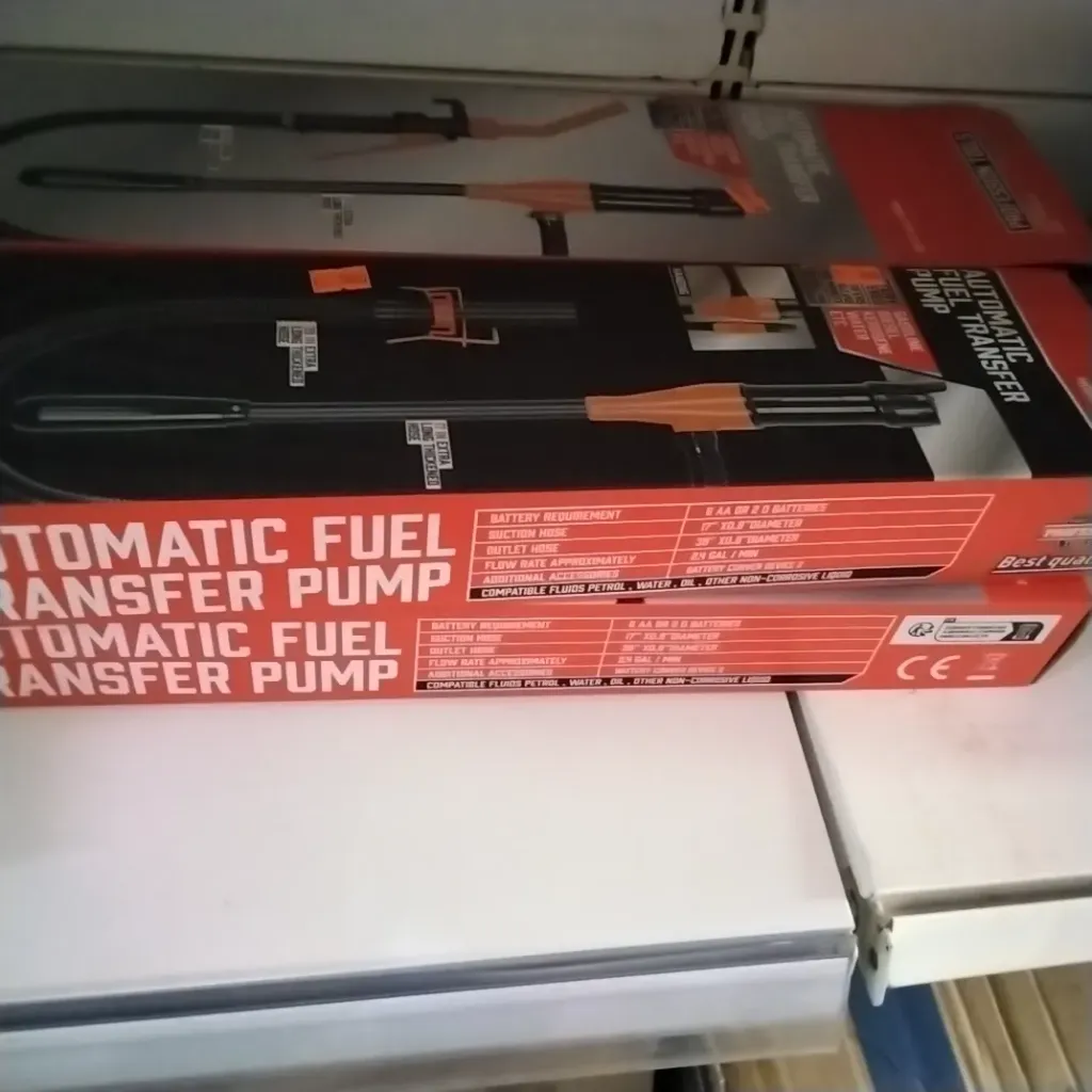 Automatic fuel transfer pump
